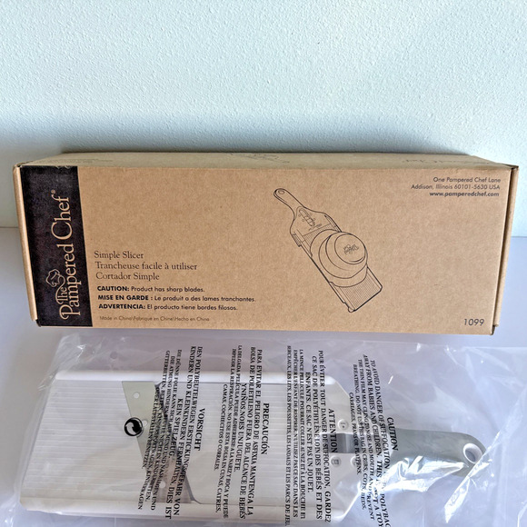 NIB The Pampered Chef Simple Slicer 1099 Mandolin Kitchen Food Gadget Tool - Picture 2 of 3
